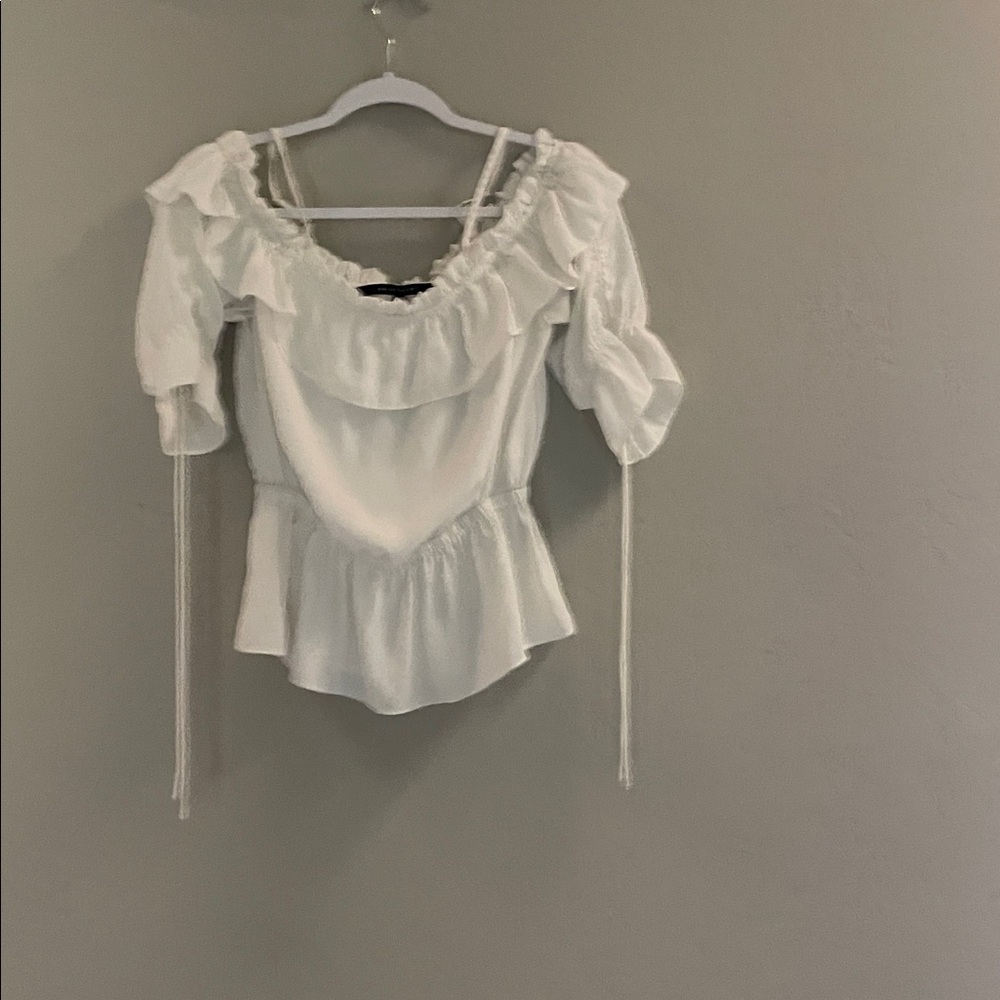 Walter Baker Ruffled Blouse - Picture 2 of 5